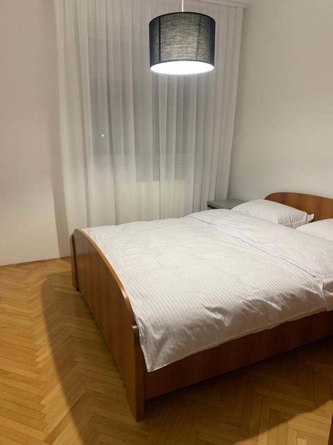 Apartman Geneva Bijeljina Esterno foto